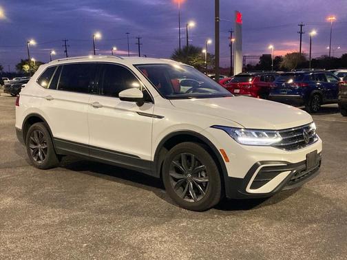 2023 Volkswagen Tiguan 2.0T SE