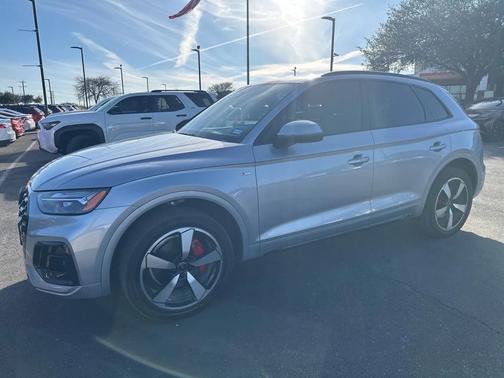 2024 Audi Q5 45 S line Premium Plus