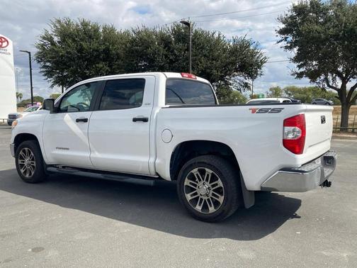 2014 Toyota Tundra SR5