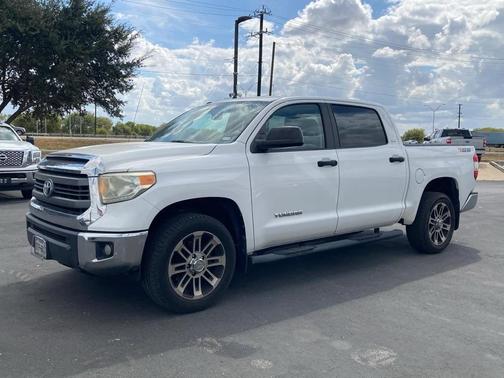 2014 Toyota Tundra SR5