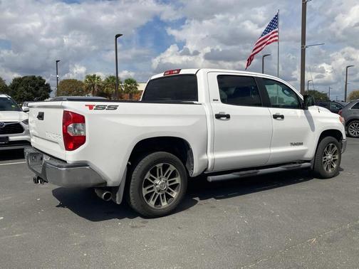 2014 Toyota Tundra SR5