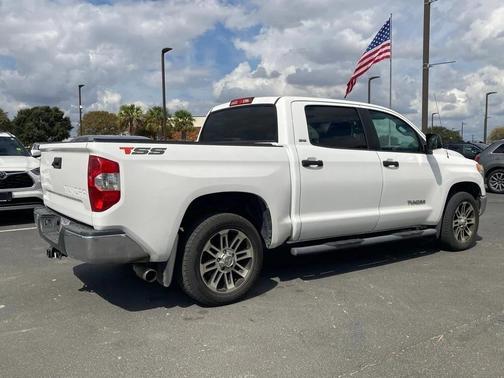 2014 Toyota Tundra SR5