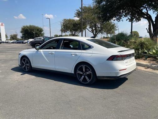 2024 Honda Accord Hybrid Base