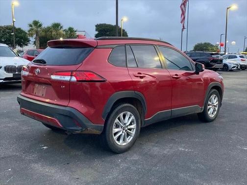 2022 Toyota Corolla Cross LE