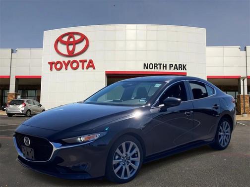 2025 Mazda Mazda3 FWD w/Preferred Package