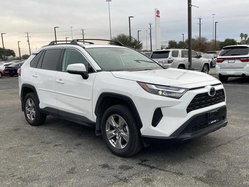 2024 Toyota RAV4 XLE