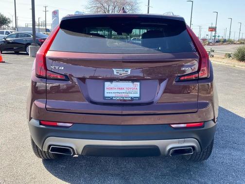 2023 Cadillac XT4 Premium Luxury