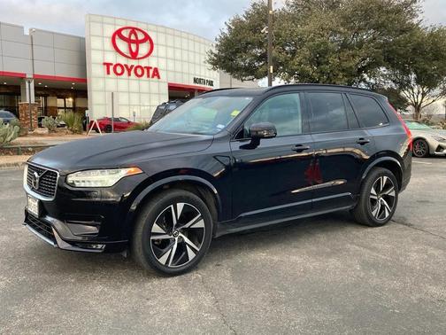 2020 Volvo XC90 T5 R-Design