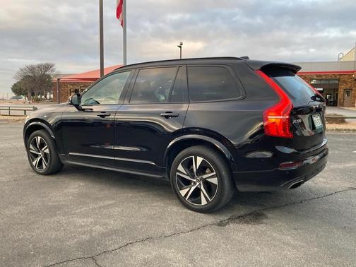 2020 Volvo XC90 T5 R-Design