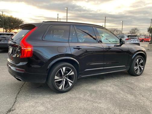 2020 Volvo XC90 T5 R-Design