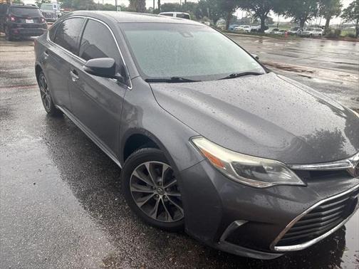 2018 Toyota Avalon XLE