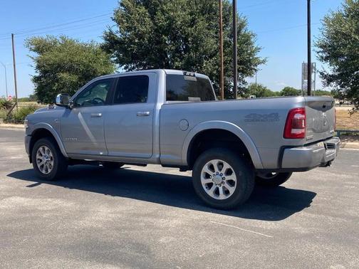2021 RAM 2500 Laramie Crew Cab 4x4 6'4' Box