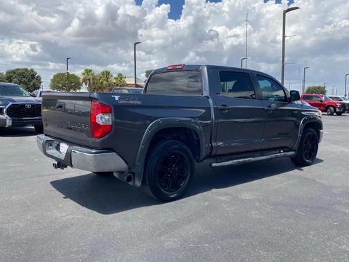 2017 Toyota Tundra SR5
