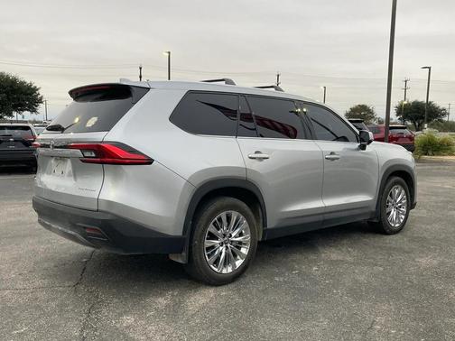 2024 Toyota Grand Highlander Platinum