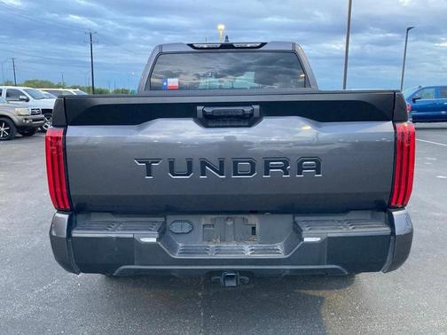 2022 Toyota Tundra SR5