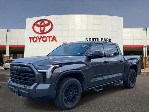 2022 Toyota Tundra SR5