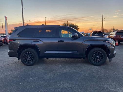 2024 Toyota Sequoia Platinum