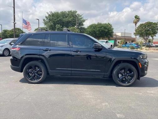 2023 Jeep Grand Cherokee Limited X