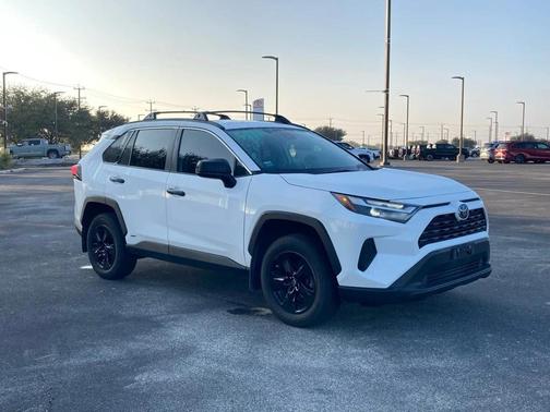 2023 Toyota RAV4 Hybrid LE