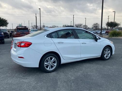 2018 Chevrolet Cruze LT