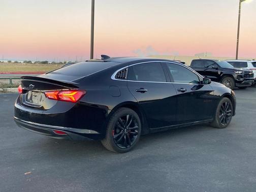 2022 Chevrolet Malibu LT