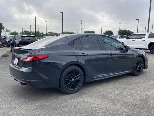 Underground 2026 Toyota Camry SE