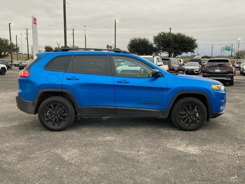 2023 Jeep Cherokee Altitude
