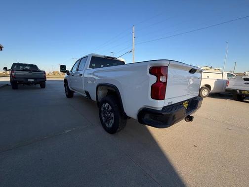 2024 Chevrolet Silverado 2500 Custom