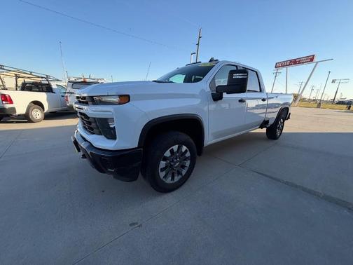 2024 Chevrolet Silverado 2500 Custom