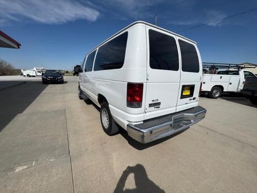 2010 Ford E350 Super Duty XLT