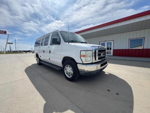 2010 Ford E350 Super Duty XLT