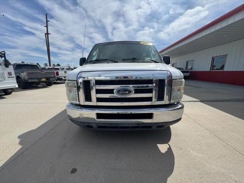 2010 Ford E350 Super Duty XLT