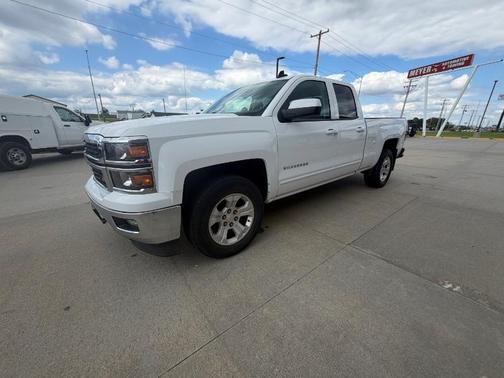White 2015 Chevrolet Silverado 1500 2LT