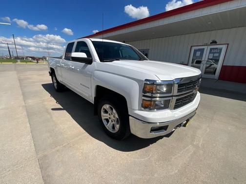 White 2015 Chevrolet Silverado 1500 2LT