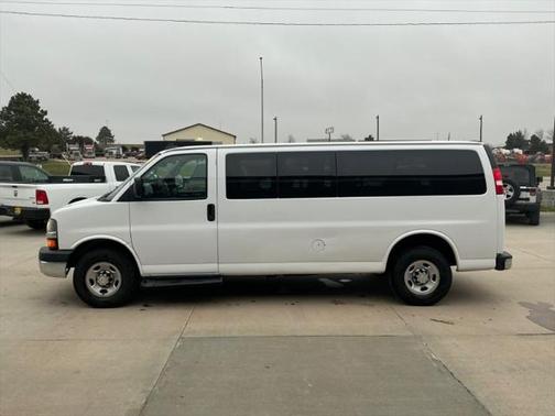 2020 Chevrolet Express 3500 LT