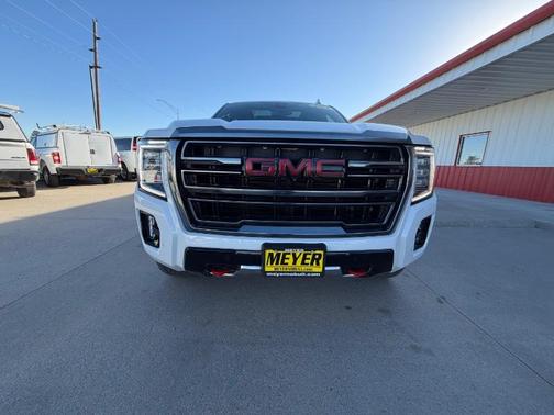 2021 GMC Yukon XL AT4