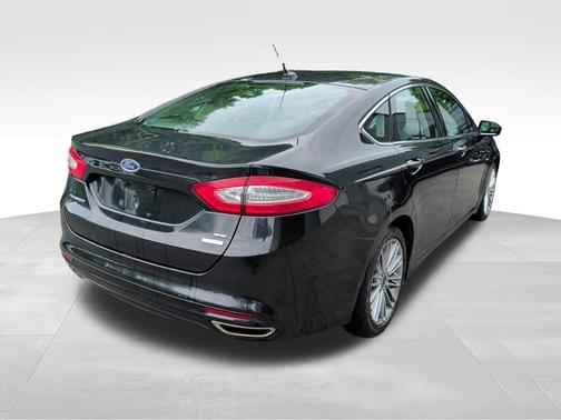 TUXEDO BLACK METALLIC 2014 Ford Fusion SE