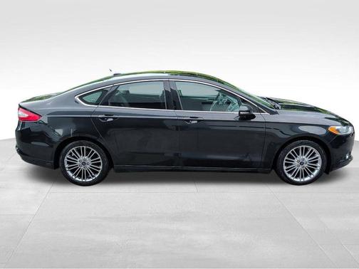 TUXEDO BLACK METALLIC 2014 Ford Fusion SE