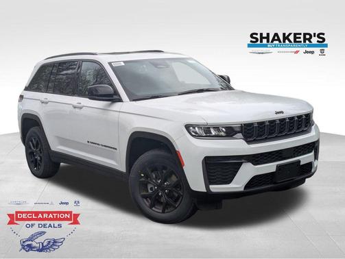 Bright White Clearcoat 2026 Jeep Grand Cherokee Altitude
