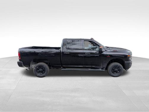 2025 RAM 2500 Tradesman Crew Cab 4x4 6'4' Box