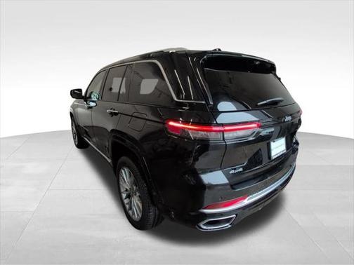 2022 Jeep Grand Cherokee Summit 4x4