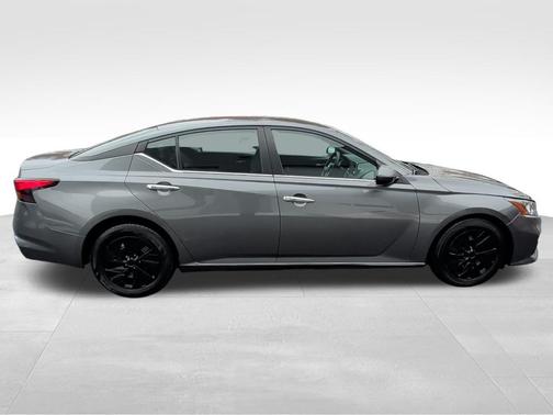 2020 Nissan Altima S FWD