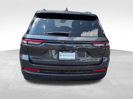 2022 Jeep Grand Cherokee Altitude