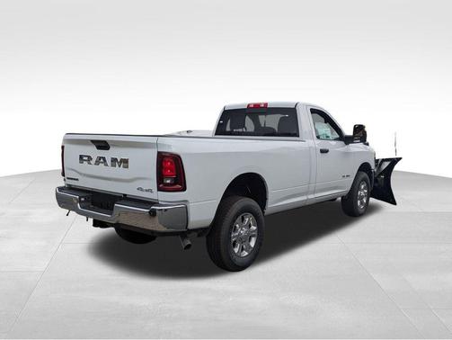2025 RAM 2500 Big Horn Regular Cab 4x4 8' Box