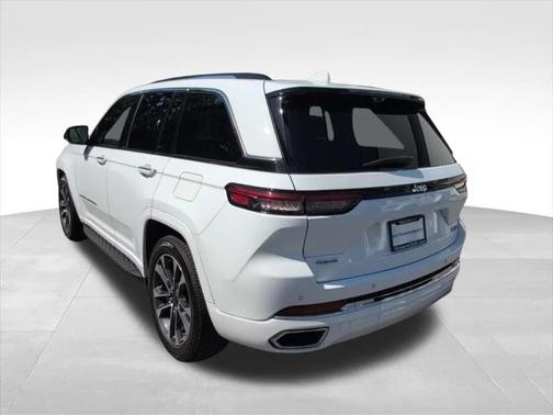 2022 Jeep Grand Cherokee Overland 4x4
