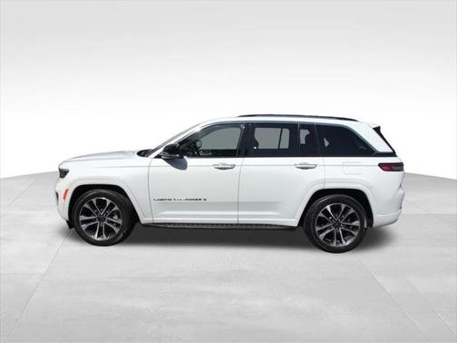 2022 Jeep Grand Cherokee Overland 4x4