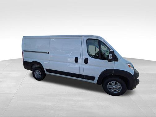 2025 RAM ProMaster 1500 Low Roof