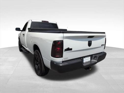2019 RAM 1500 Classic Tradesman Regular Cab 4x4 8 Box