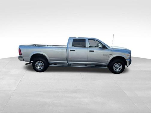 2018 RAM 2500 Tradesman Crew Cab 4x4 8' Box