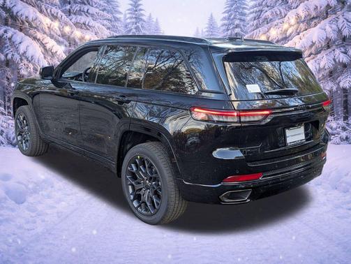 2025 Jeep Grand Cherokee Summit